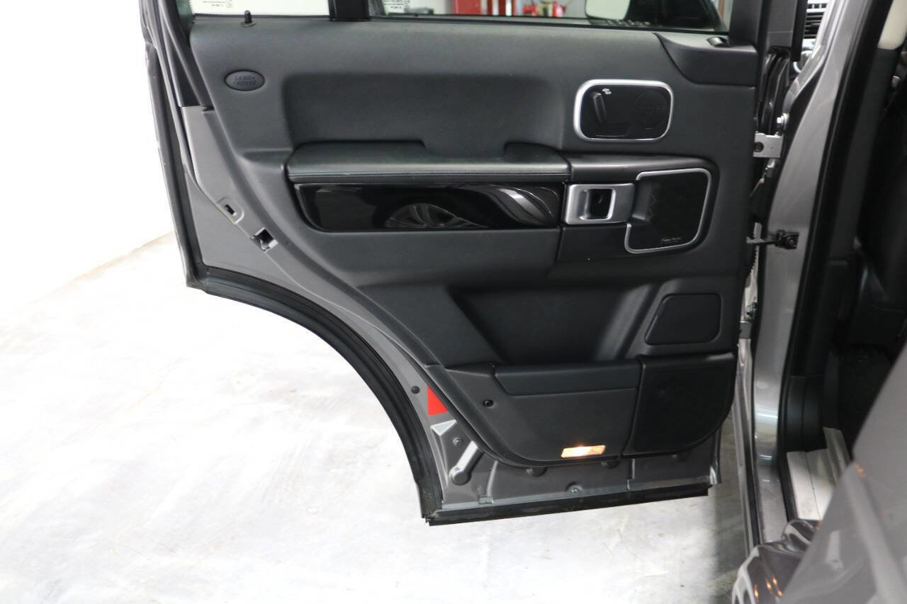 Used 2011 Land Rover Range Rover Supercharged AWD/4WD image 70