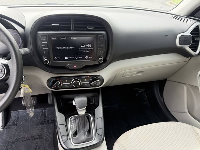 Certified 2023 Kia Soul LX w/ Option Group 015 FWD image 21
