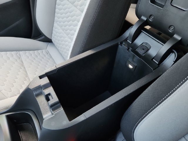 Used 2020 Chevrolet Equinox LS w/ LS Convenience Package FWD image 44