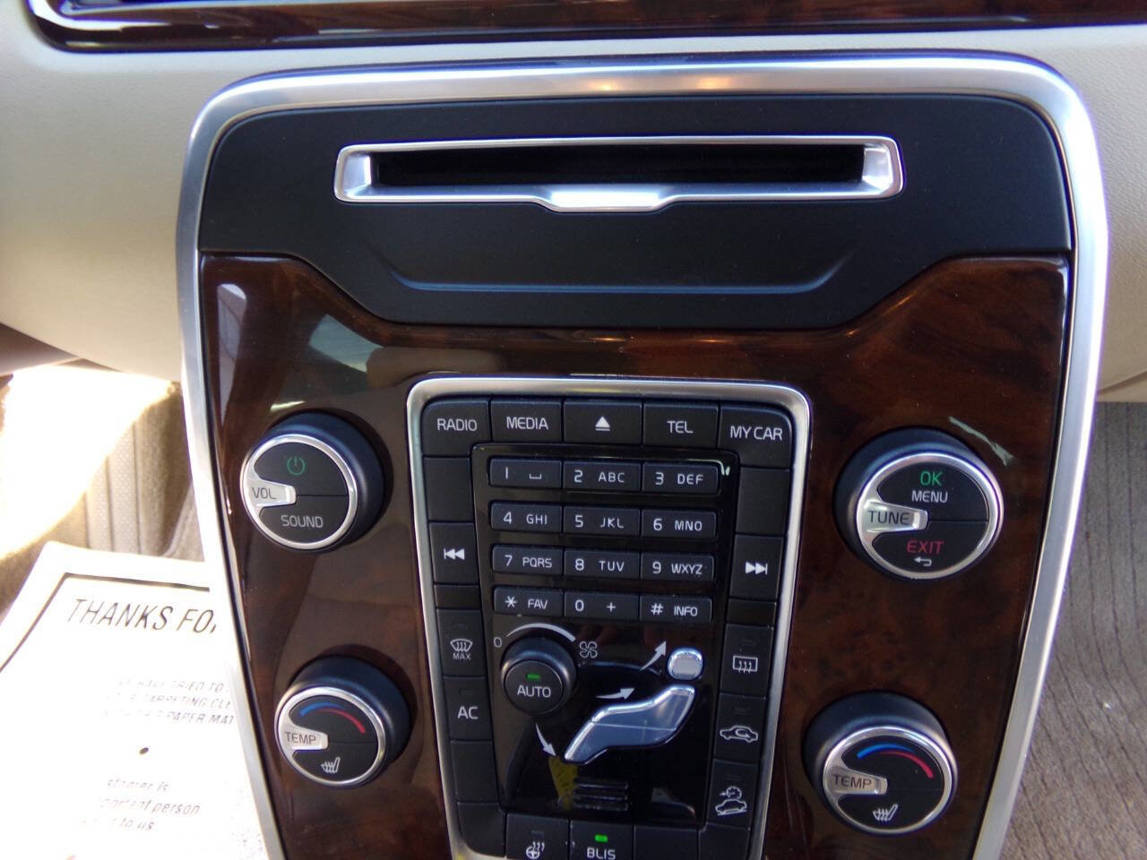 Used 2014 Volvo XC70 3.2 w/ Climate Package image 42