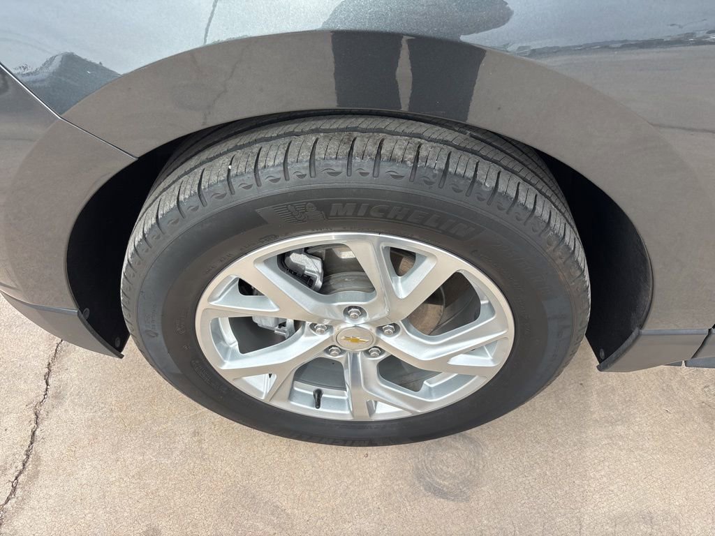 Used 2021 Chevrolet Equinox Premier AWD/4WD image 9