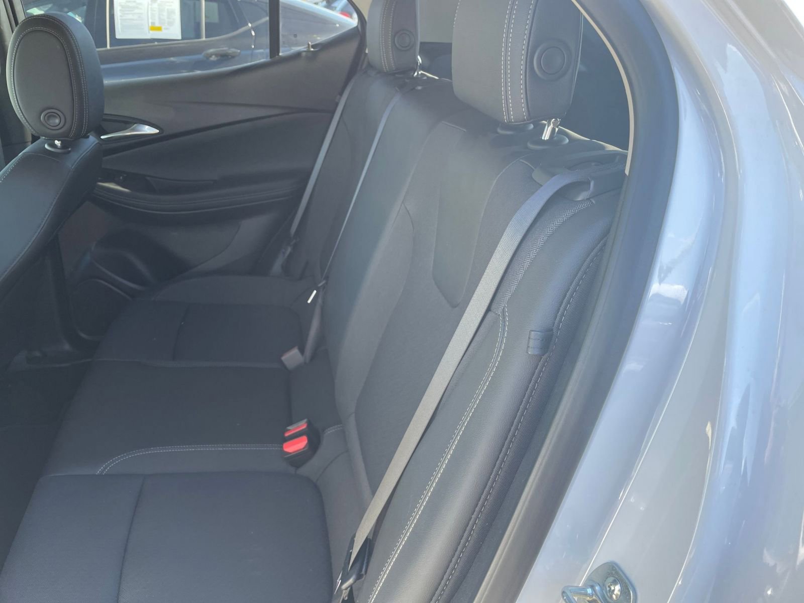 Used 2025 Buick Encore GX Preferred image 37