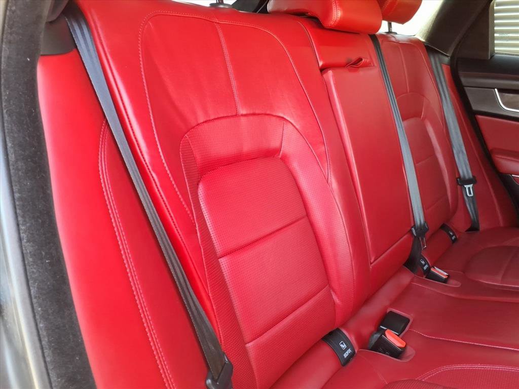 Used 2021 Jaguar F-PACE R-Dynamic S image 15