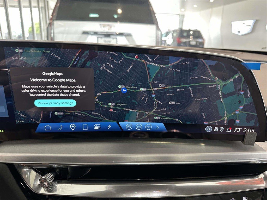 Certified 2024 Cadillac Lyriq Luxury image 27