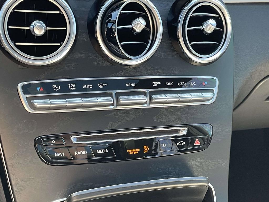 Used 2019 Mercedes-Benz GLC 300 image 27