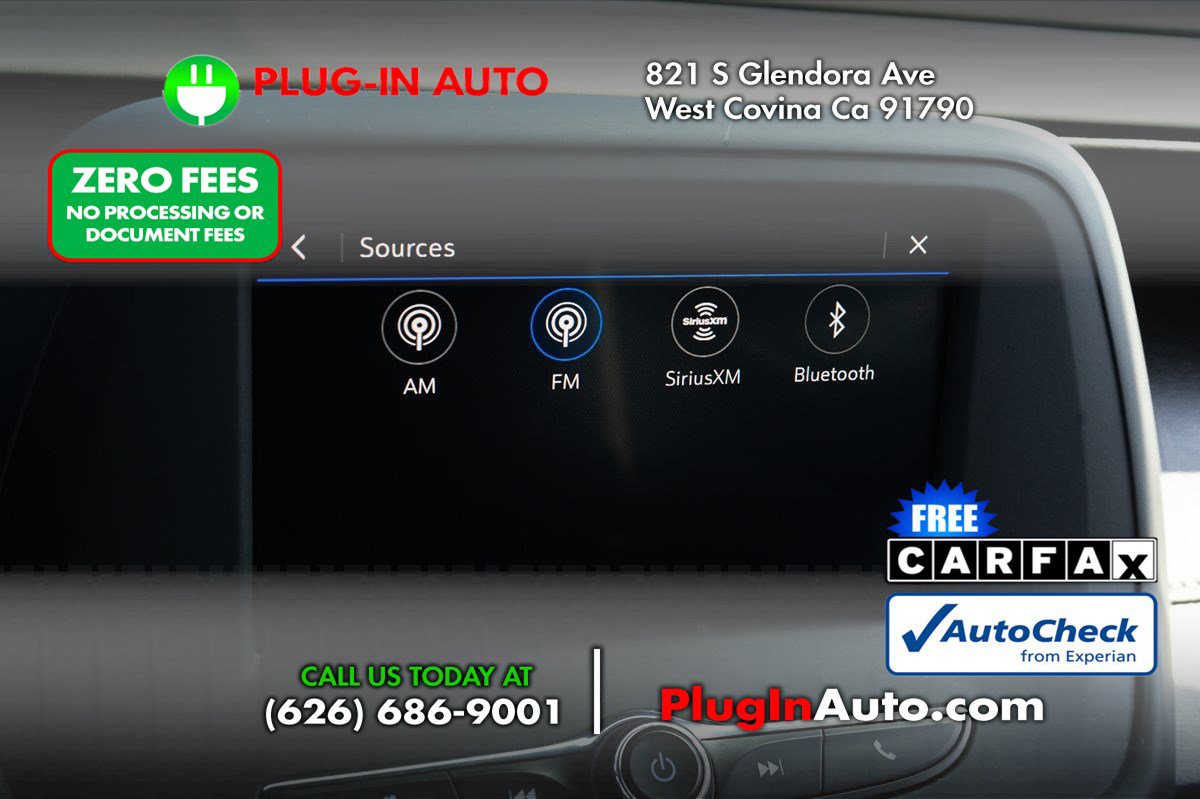 Used 2021 Chevrolet Camaro LT RWD image 22