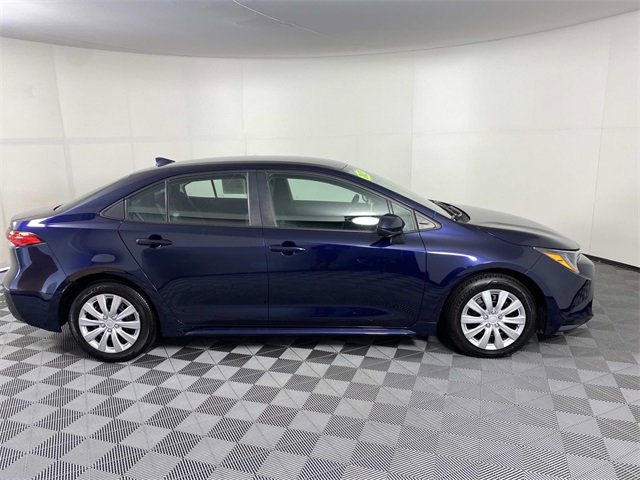 Used 2021 Toyota Corolla LE w/ Carpet Mat Package (TMS) image 10