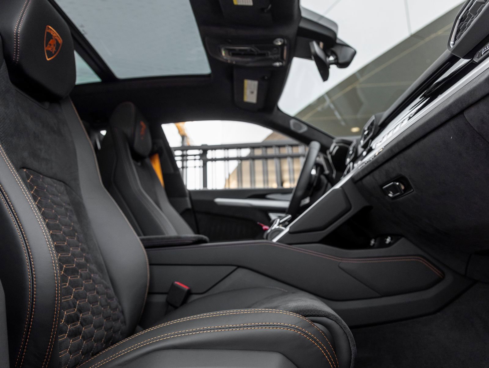 Used 2024 Lamborghini Urus S image 50