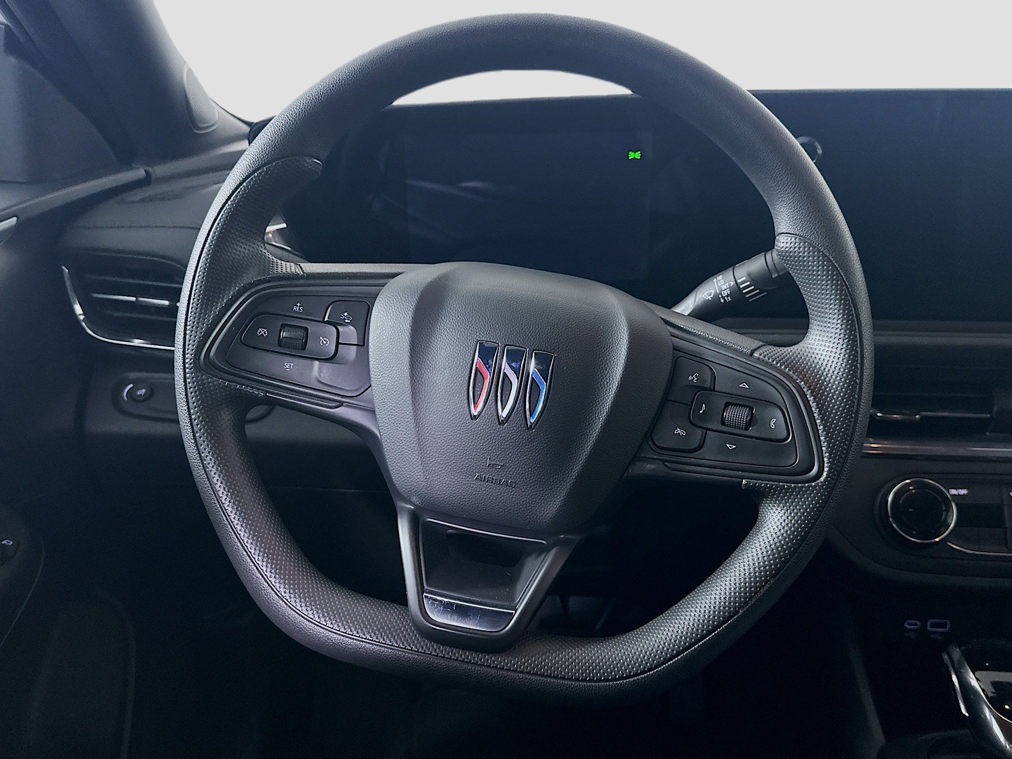 Used 2025 Buick Envista Preferred FWD image 17