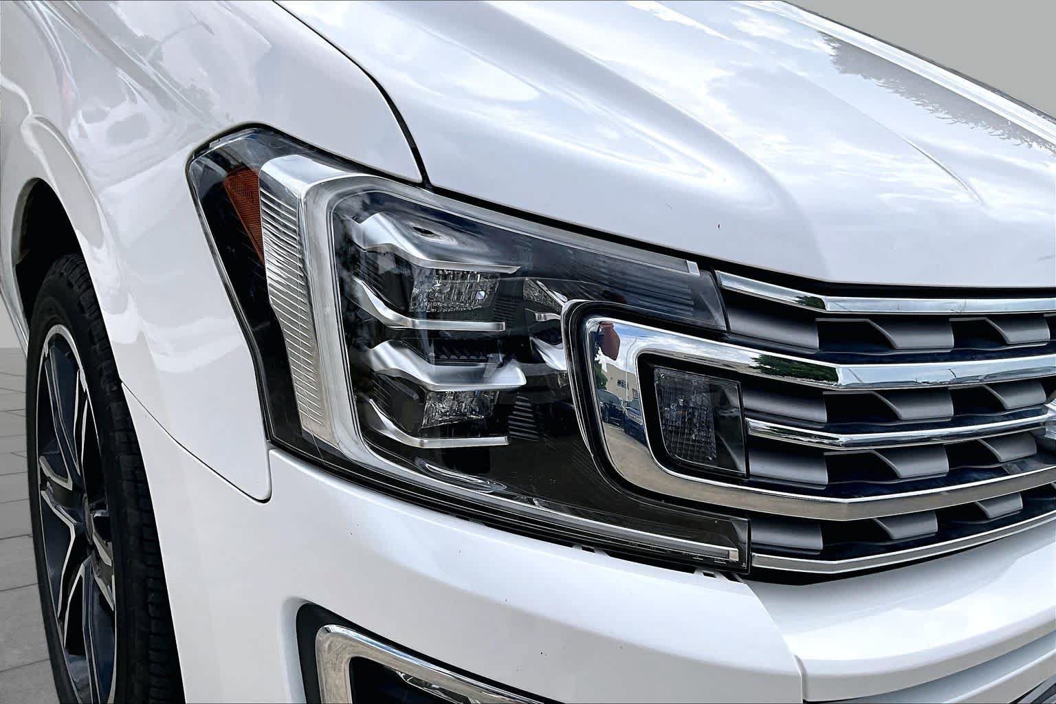 Used 2019 Ford Expedition Limited w/ Special Edition Package RWD image 25