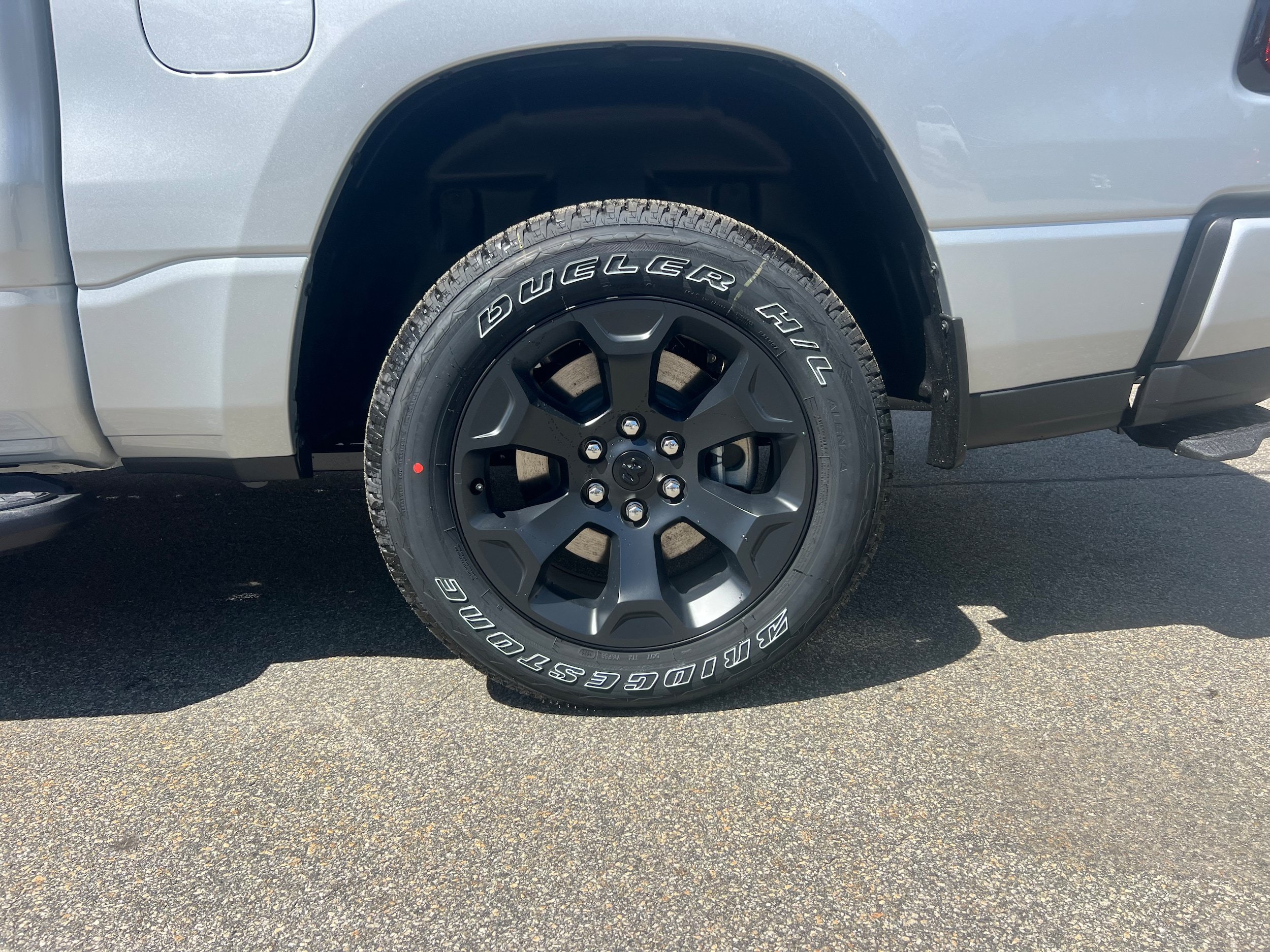 New 2026 RAM 1500 Express AWD/4WD image 9