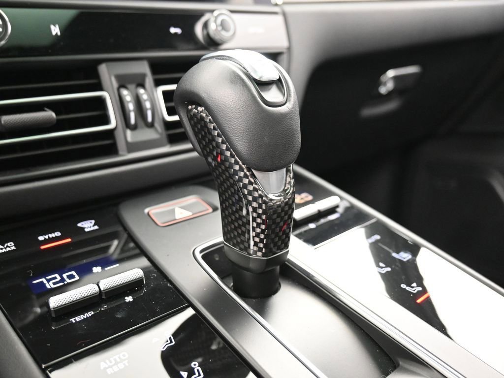 Certified 2024 Porsche Macan GTS AWD/4WD image 23