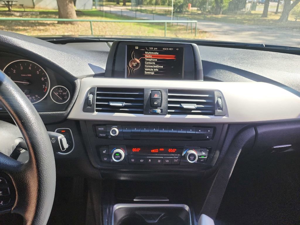 Used 2015 BMW 320i xDrive Sedan image 19