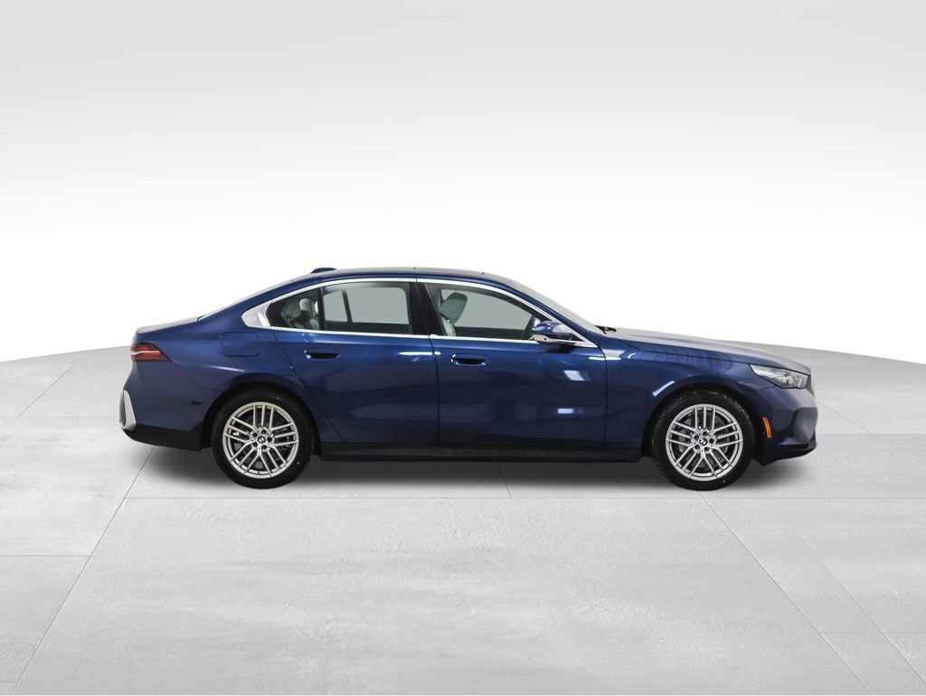 Certified 2025 BMW 530i xDrive w/ Premium Package image 6
