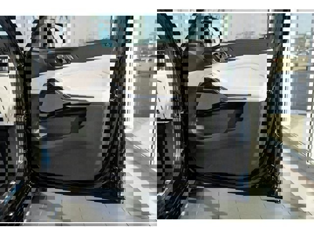 New 2026 BMW X5 xDrive50e w/ M Sport Package image 60