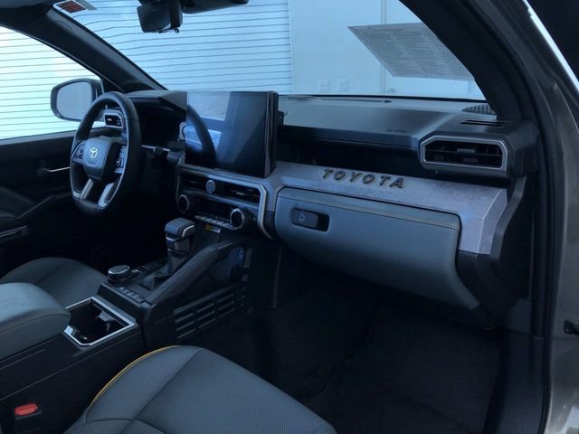 Certified 2025 Toyota Tacoma Trailhunter image 17