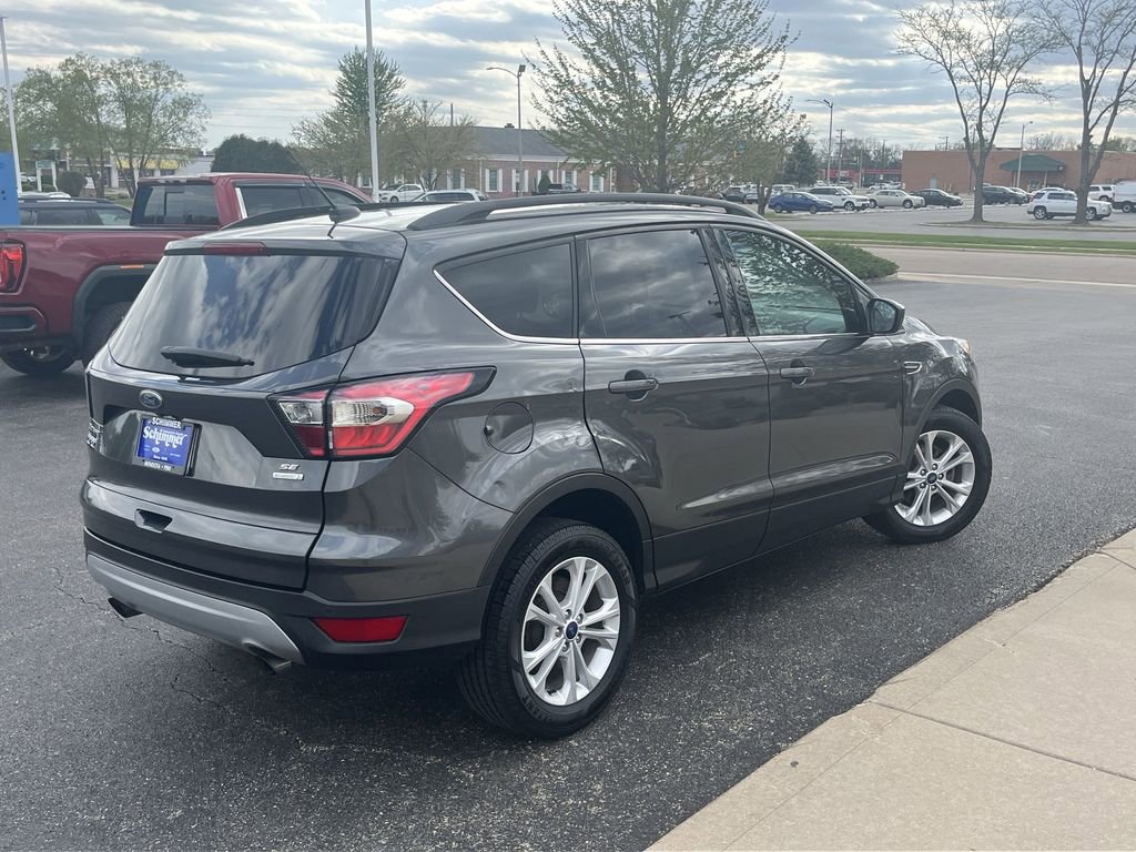 Used 2017 Ford Escape SE w/ Equipment Group 201A FWD image 9