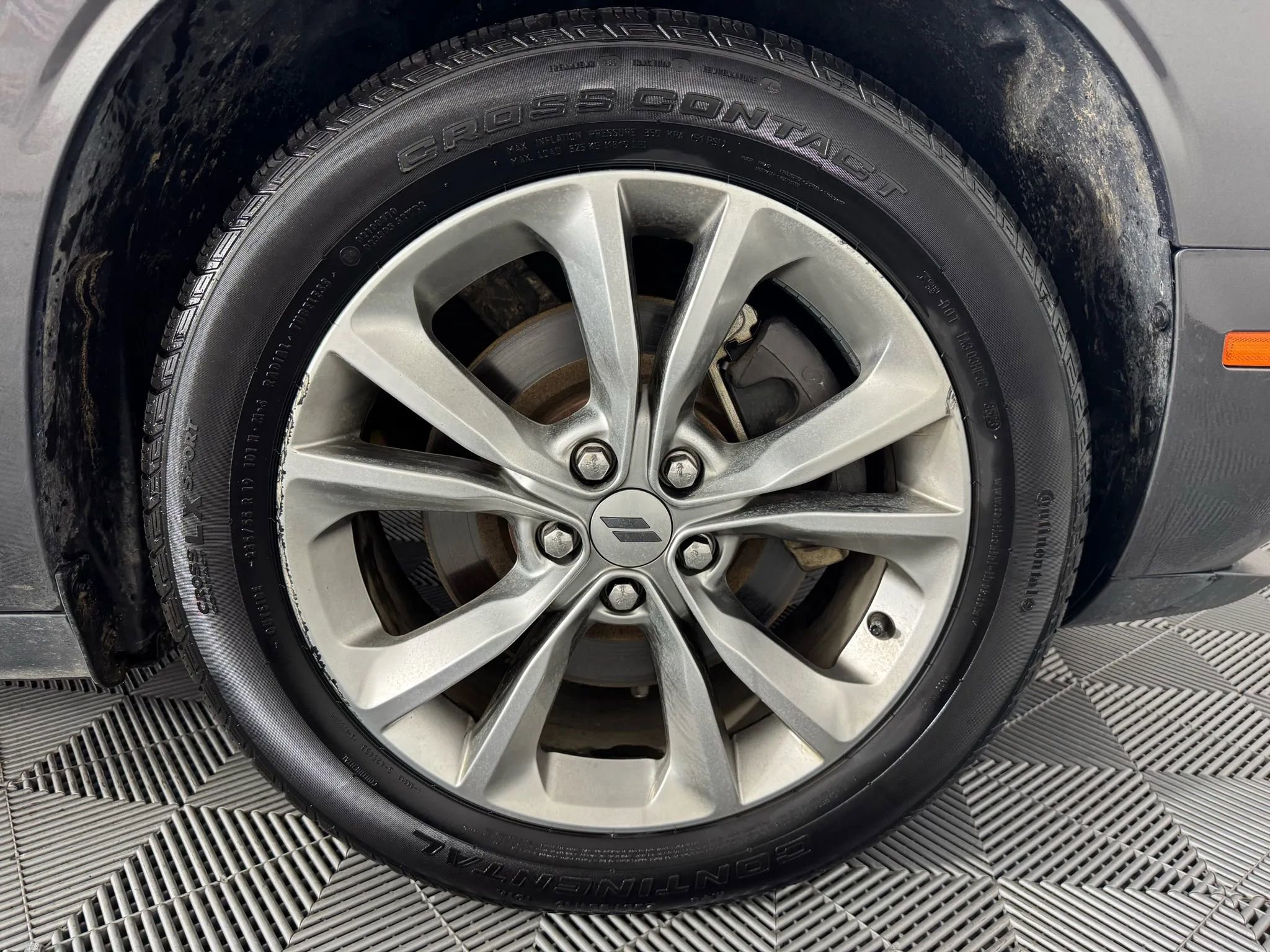 Used 2021 Dodge Challenger SXT image 37