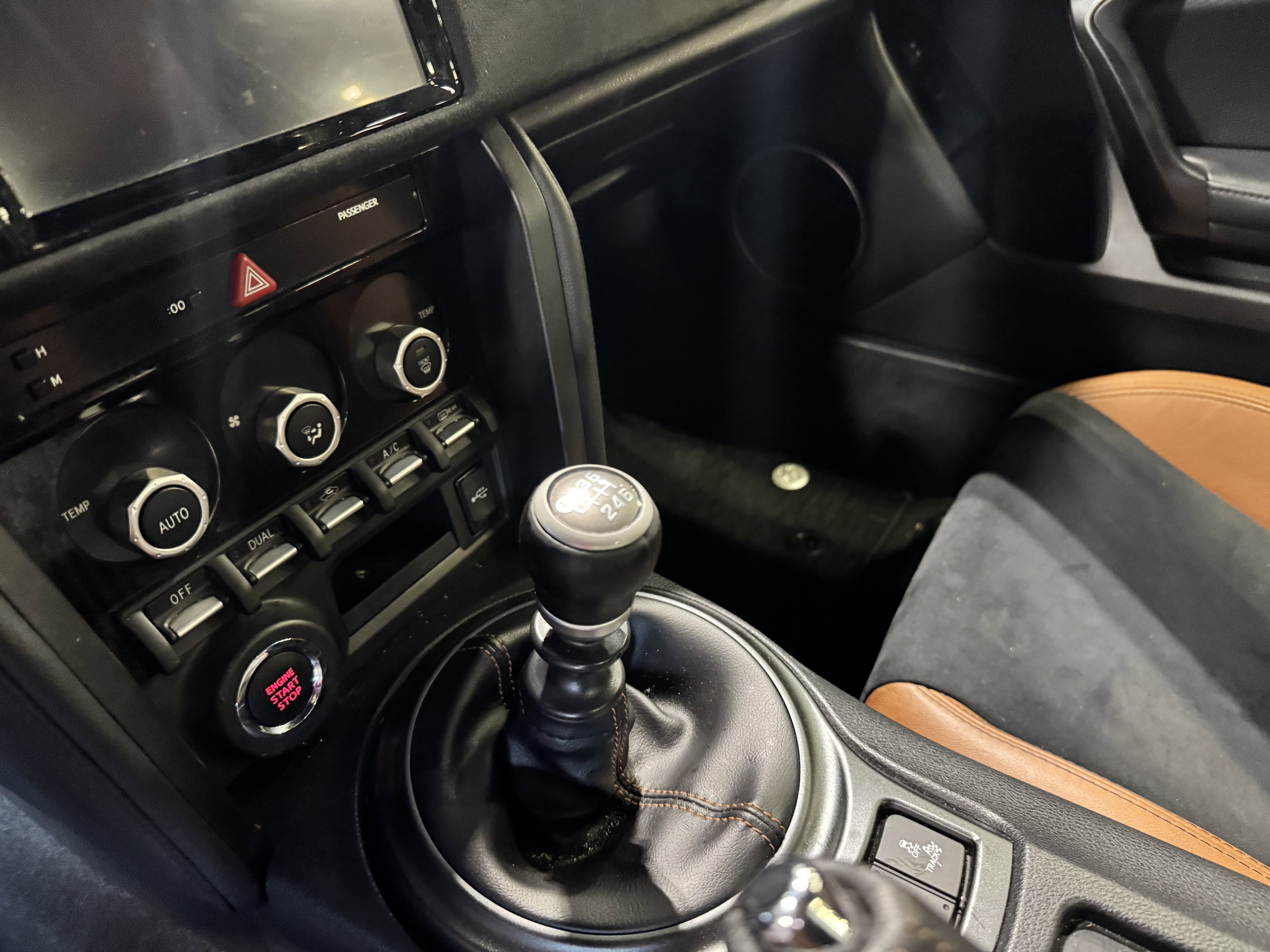 Used 2020 Toyota 86 image 11