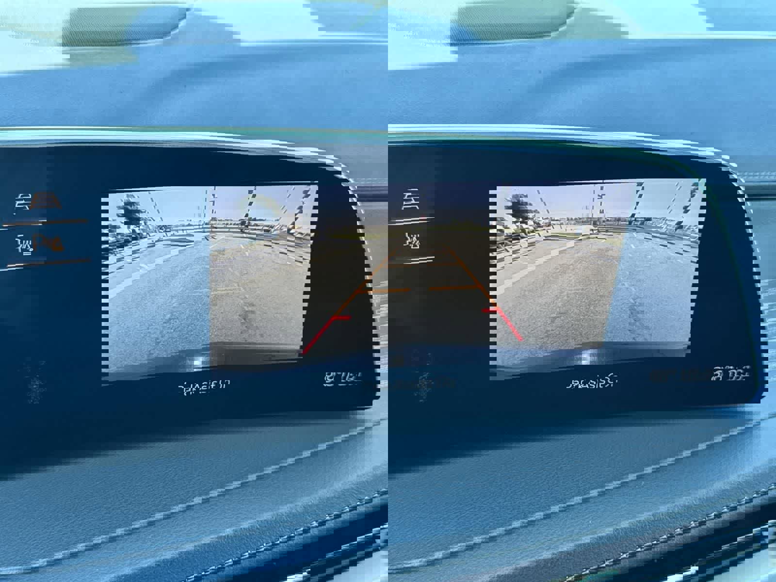 Used 2024 Cadillac XT4 Premium Luxury image 14