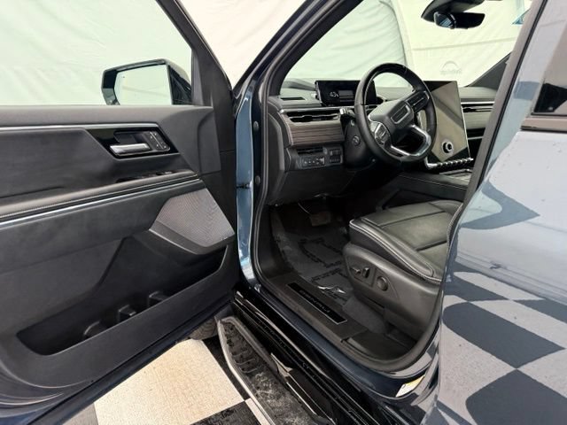 Used 2025 GMC Sierra EV Denali AWD/4WD image 34