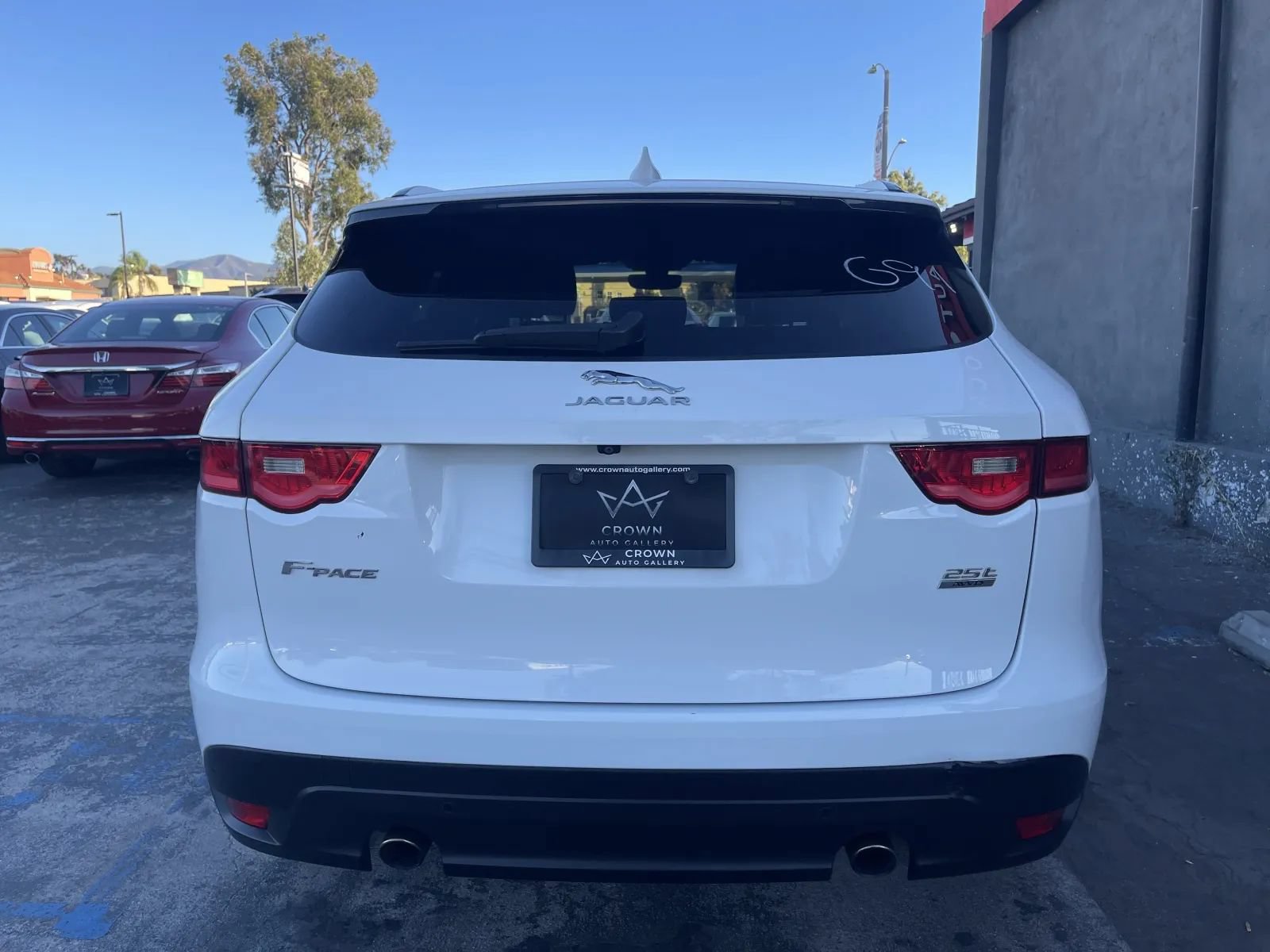 Used 2019 Jaguar F-PACE Premium AWD/4WD image 8