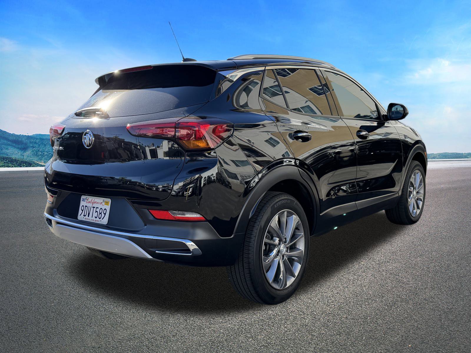 Used 2023 Buick Encore GX Essence w/ Experience Buick Package image 9