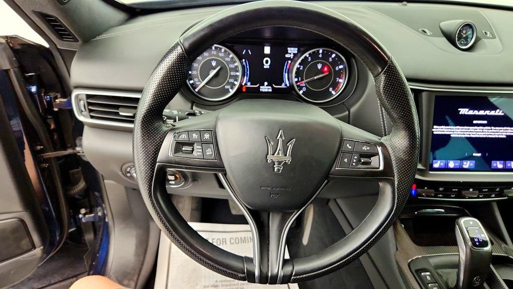Used 2023 Maserati Levante GT AWD/4WD image 14