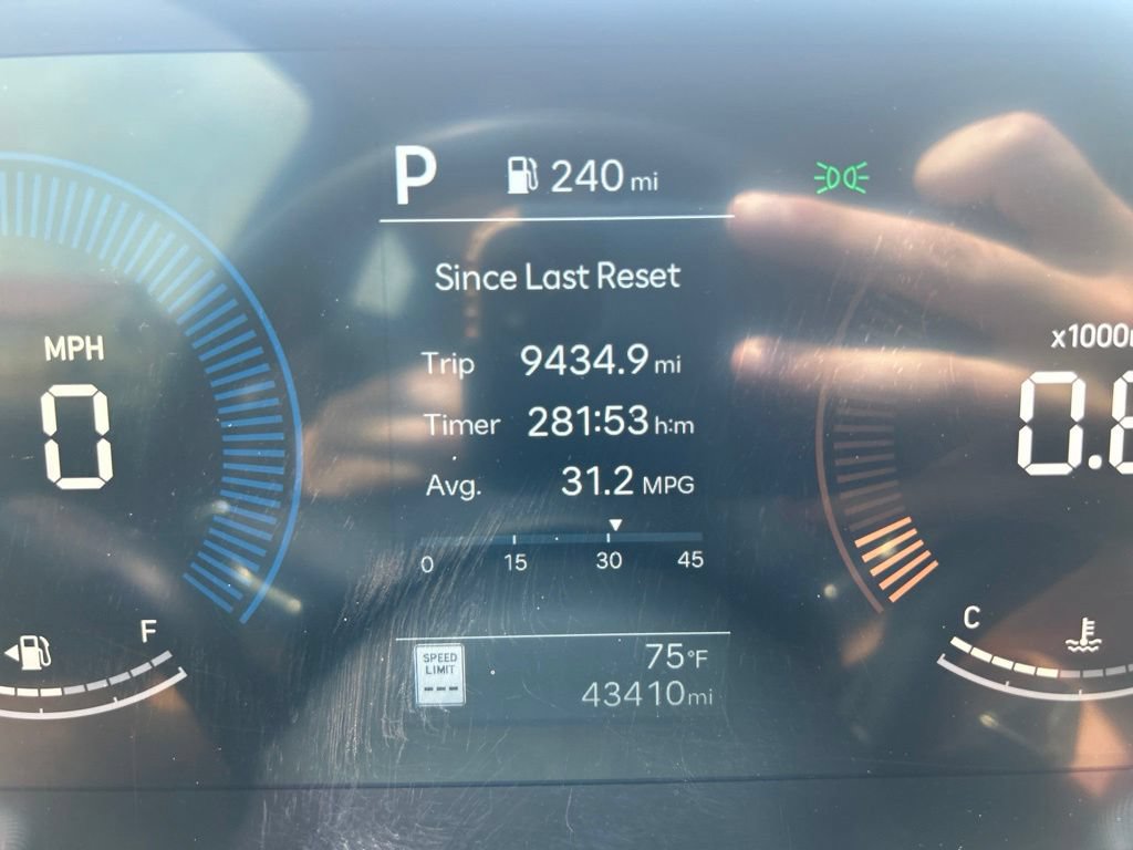 Used 2025 Hyundai Sonata SEL FWD image 24