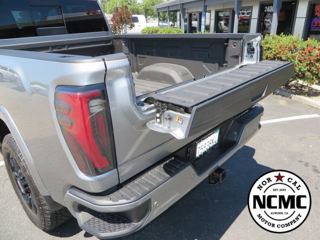 Used 2026 GMC Sierra 3500 AT4 w/ AT4 Premium Plus Package AWD/4WD image 13