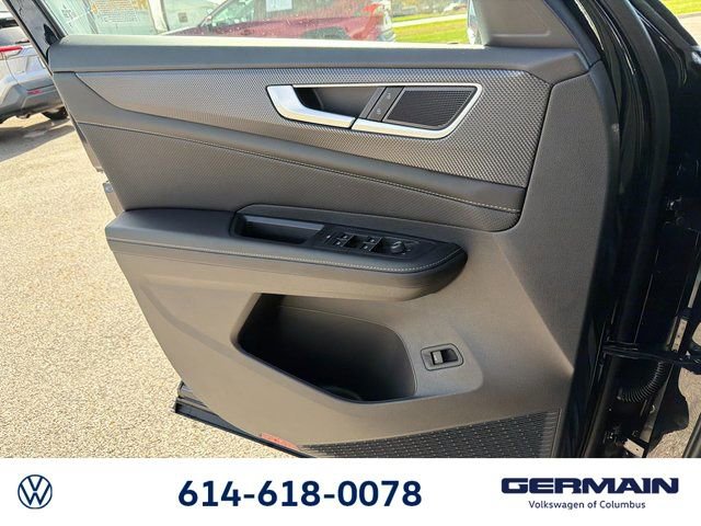 New 2026 Volkswagen Atlas Cross Sport SEL image 25