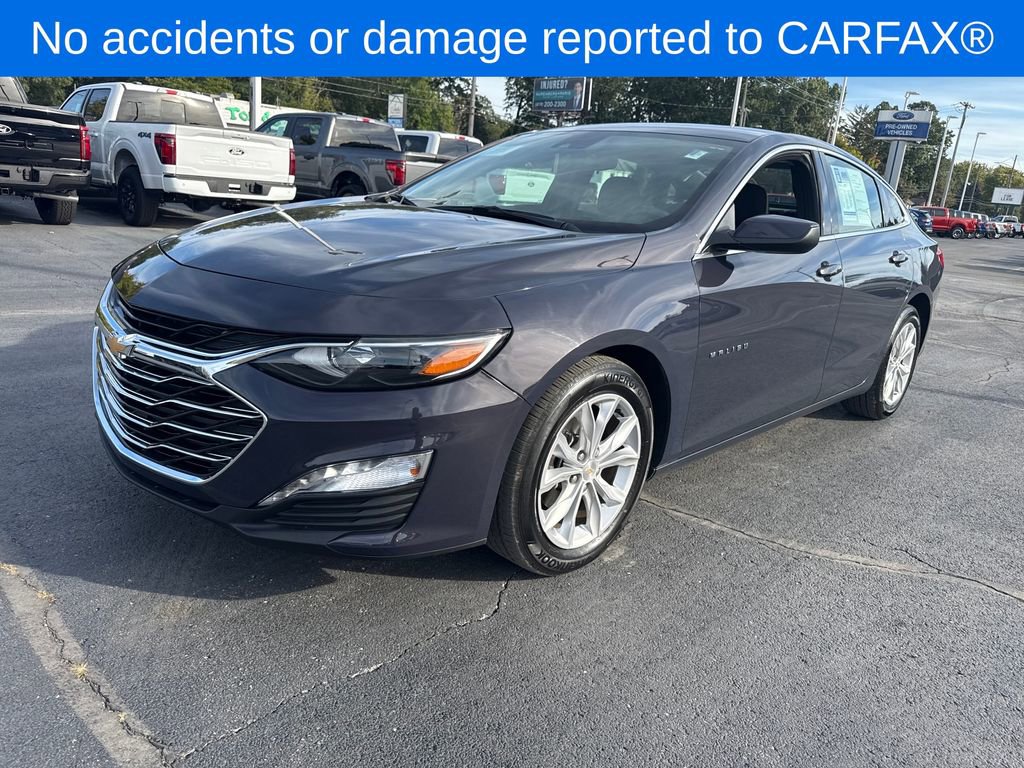 Used 2025 Chevrolet Malibu LT image 2
