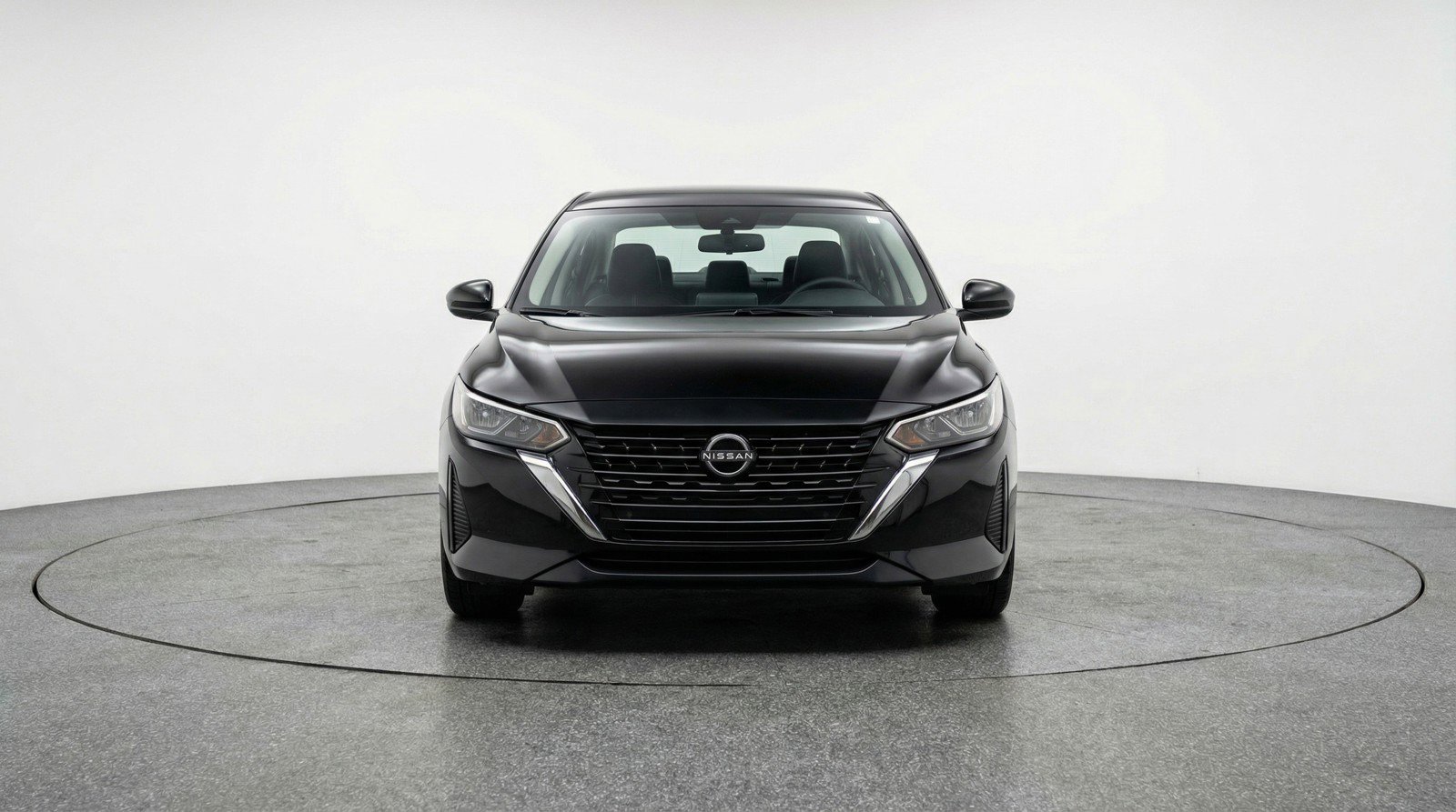 Used 2025 Nissan Sentra SV image 2