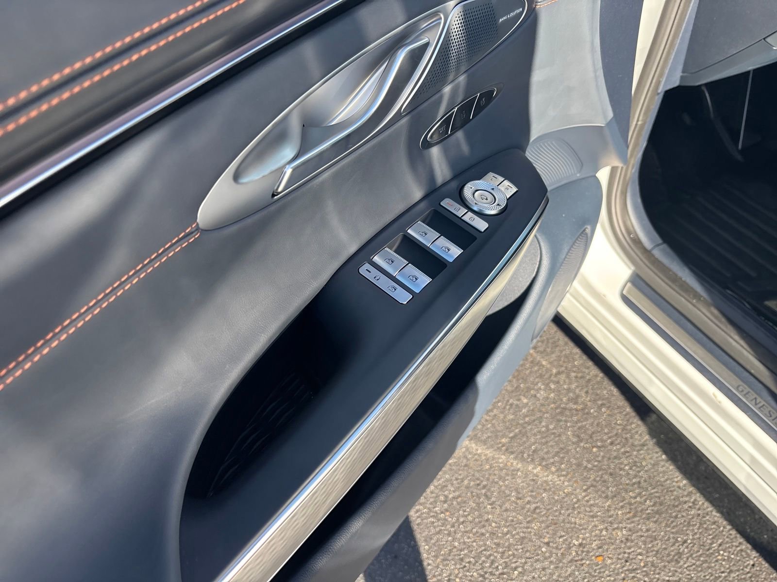 Used 2026 Genesis GV70 2.5T Sport Prestige image 11