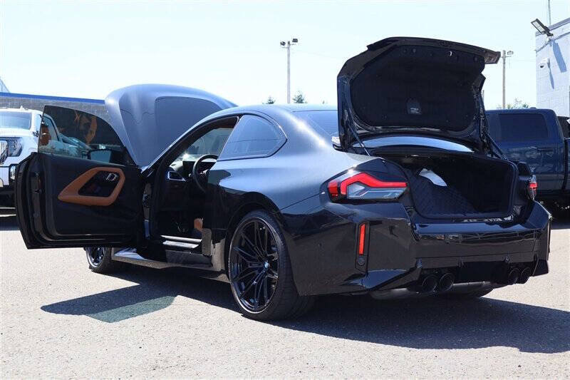 Used 2024 BMW M2 w/ Lighting Package RWD image 31