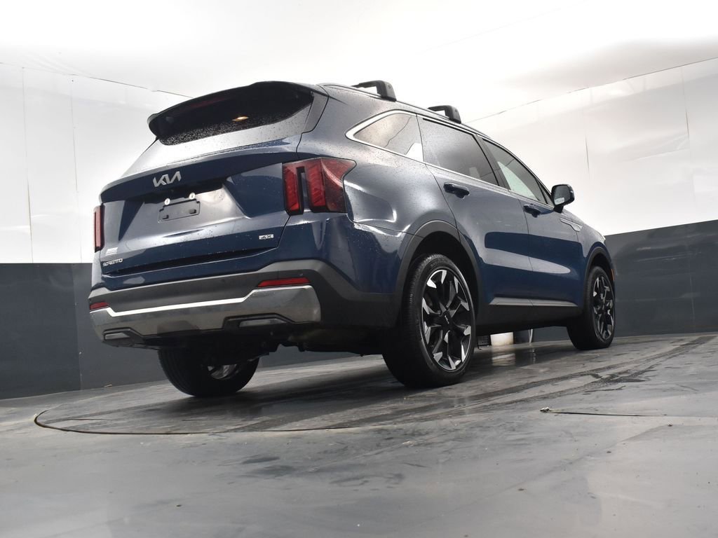 Used 2025 Kia Sorento EX image 27