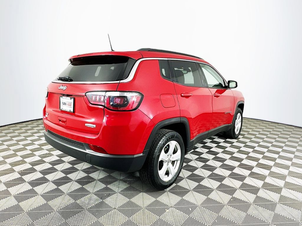 Used 2019 Jeep Compass Latitude w/ Cold Weather Group image 10