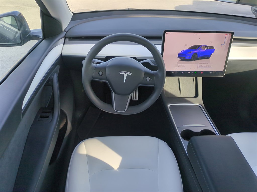 Used 2023 Tesla Model Y Performance image 17