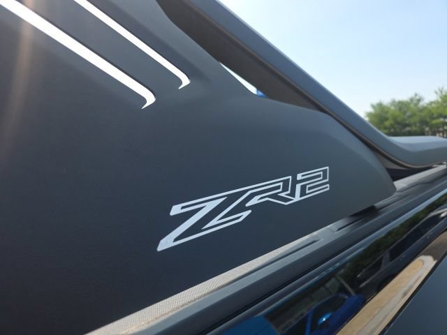 New 2026 Chevrolet Colorado ZR2 w/ Midnight Edition AWD/4WD image 13