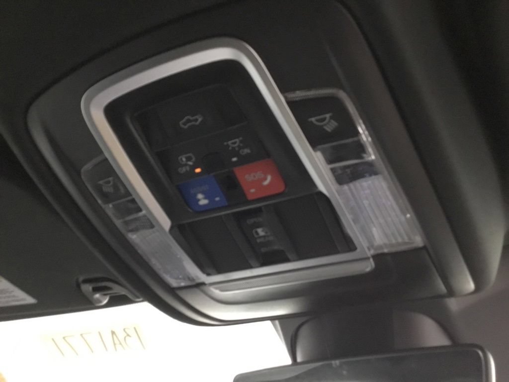 Used 2023 RAM 1500 Laramie AWD/4WD image 31