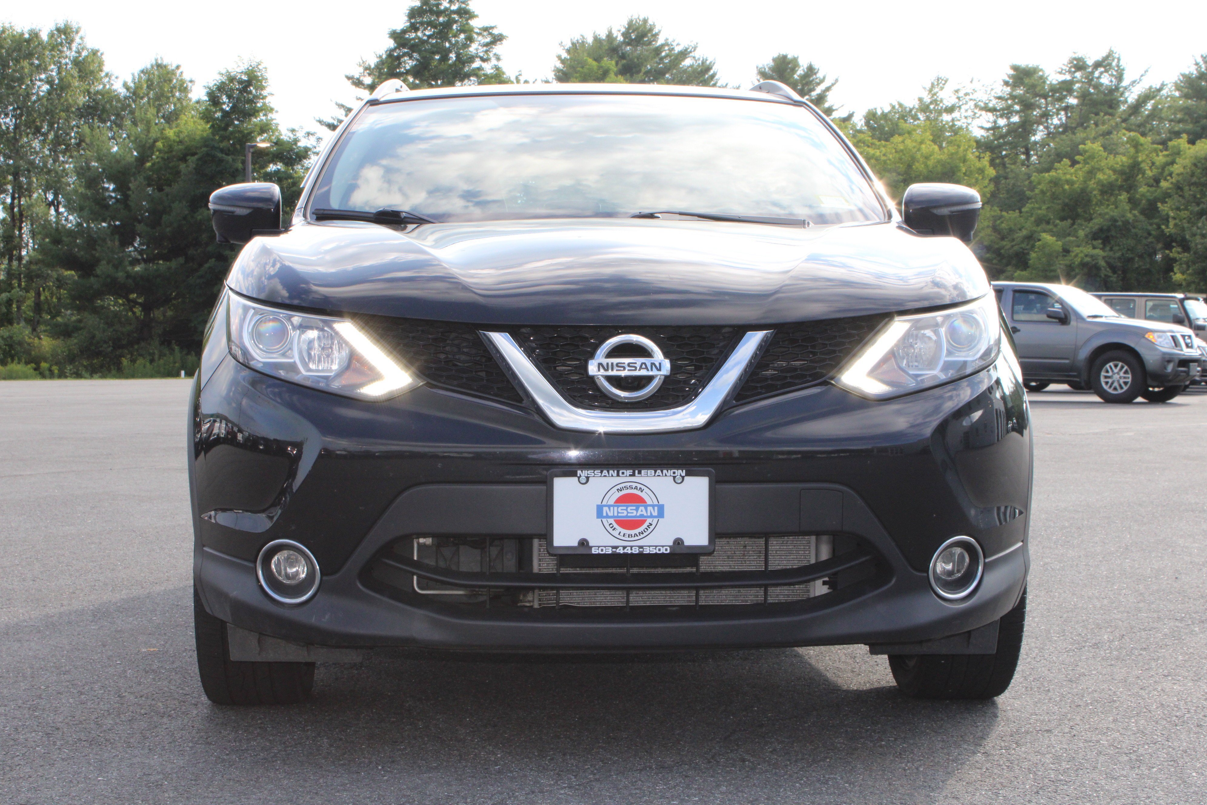 Used 2017 Nissan Rogue Sport SL AWD/4WD image 3