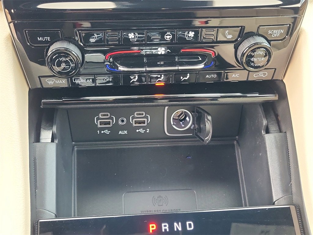 New 2025 Jeep Grand Cherokee Limited image 16