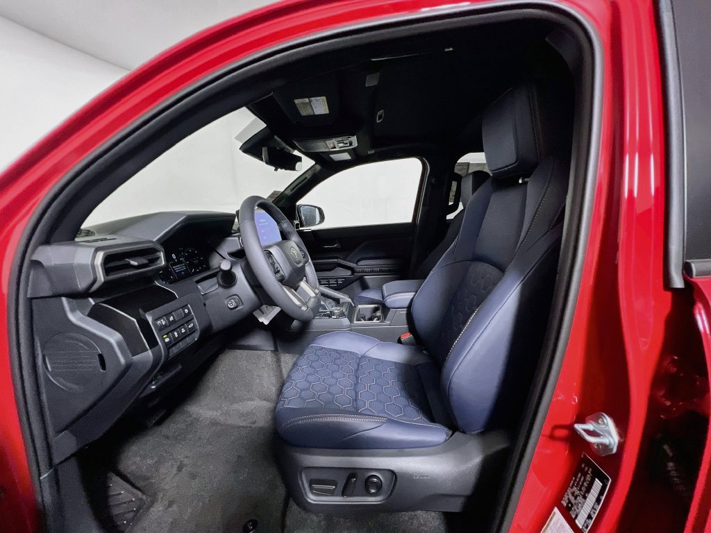 New 2026 Toyota 4Runner Platinum AWD/4WD image 12