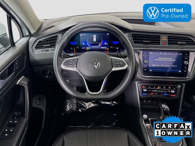 Certified 2022 Volkswagen Tiguan SE w/ Panoramic Sunroof Package image 23