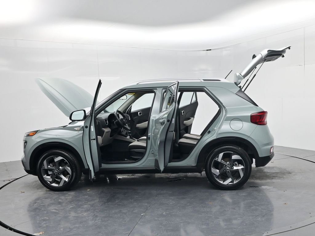 Used 2025 Hyundai Venue SEL image 67