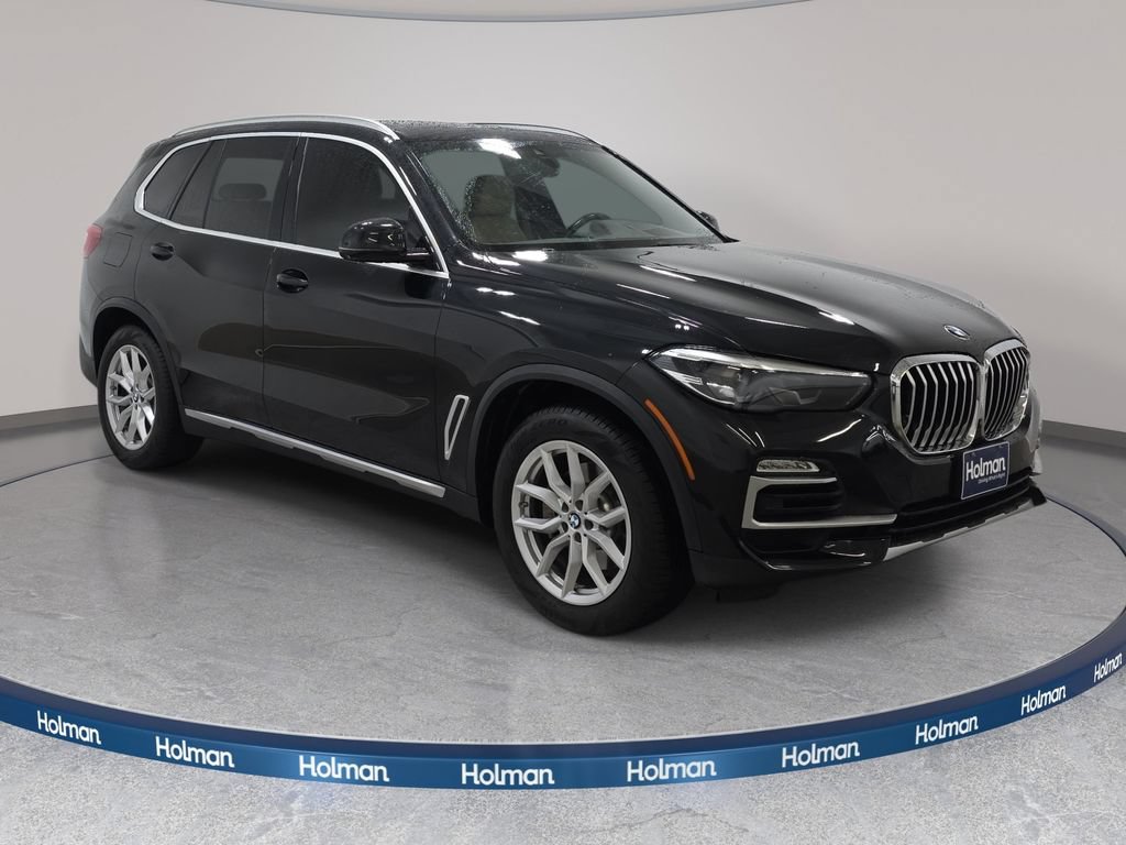 Used 2019 BMW X5 xDrive40i w/ Premium Package AWD/4WD image 3