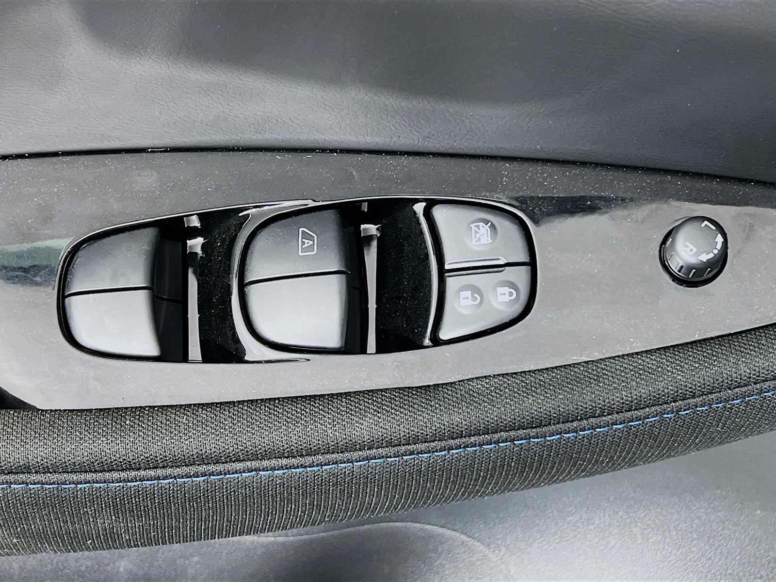 New 2025 Nissan Leaf SV Plus FWD image 21