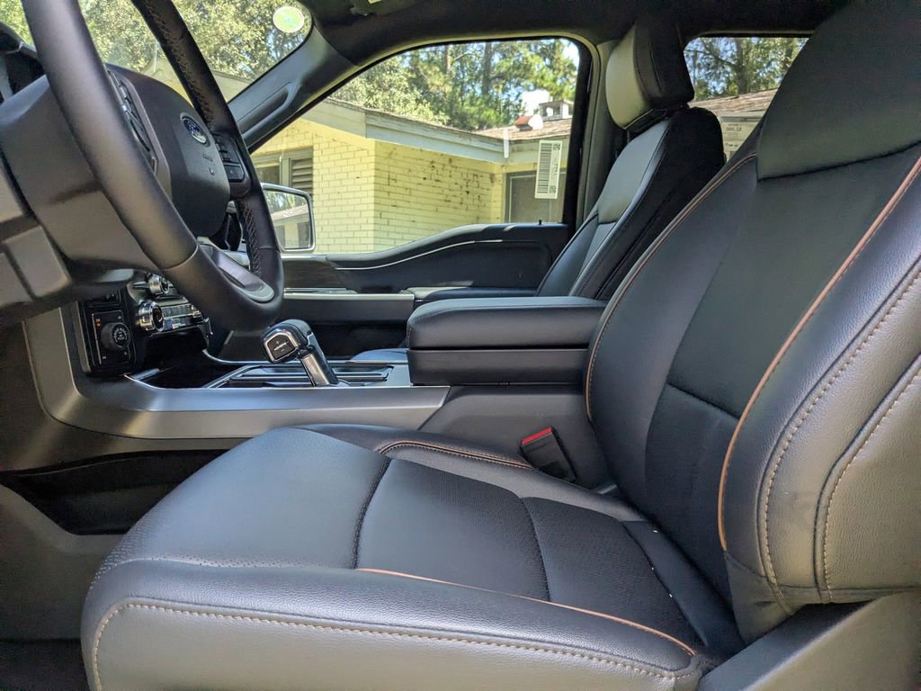 New 2025 Ford F150 Lariat w/ Equipment Group 502A High image 21