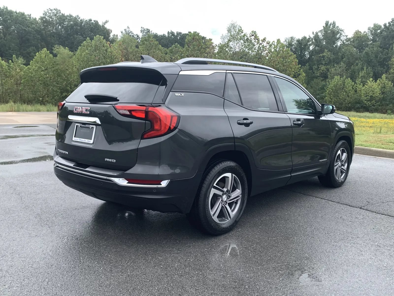 Used 2021 GMC Terrain SLT w/ Infotainment Package II AWD/4WD image 7
