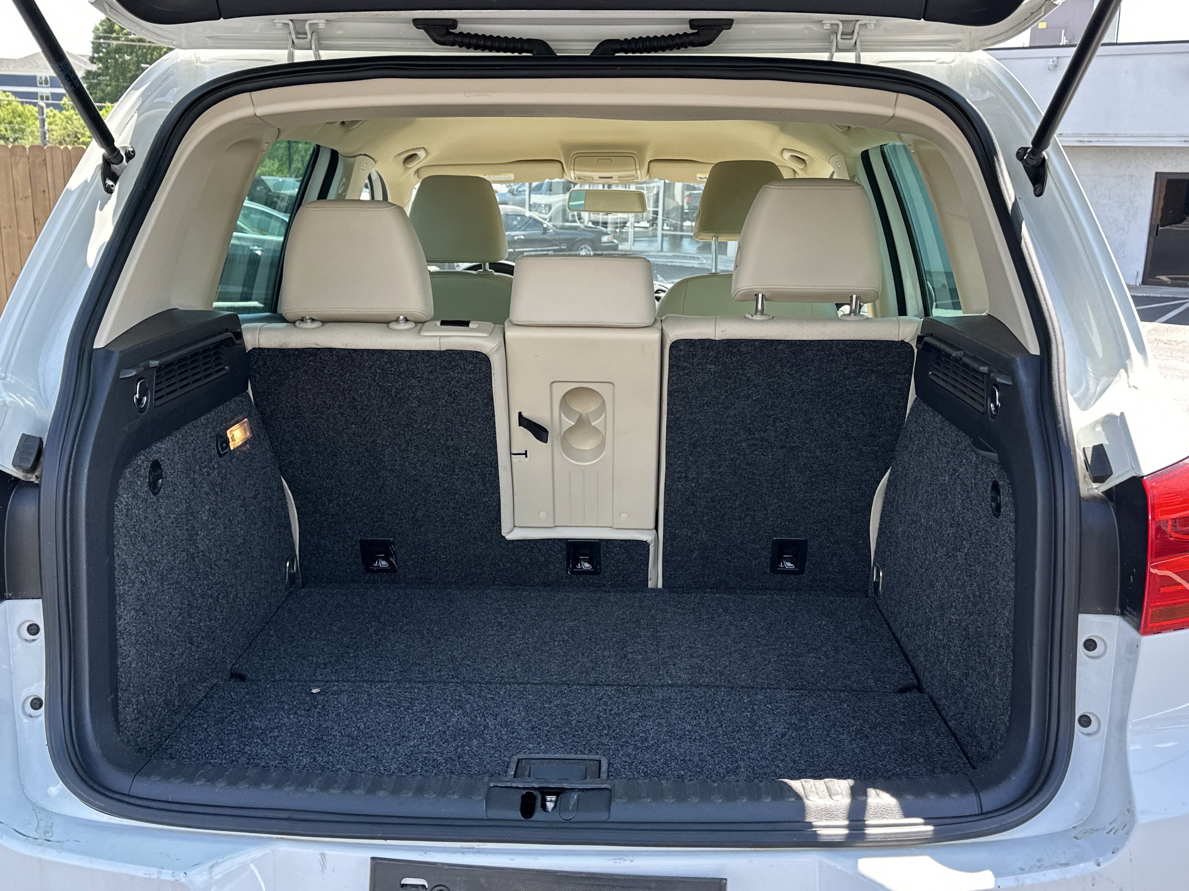 Used 2014 Volkswagen Tiguan S image 14